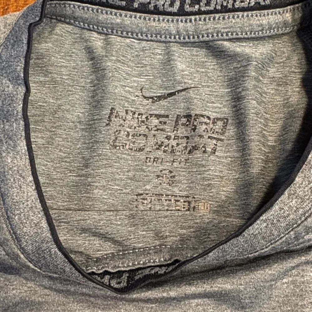 Nike Men's Gray Dri-FIT Tank Top - Picture 5 of 12